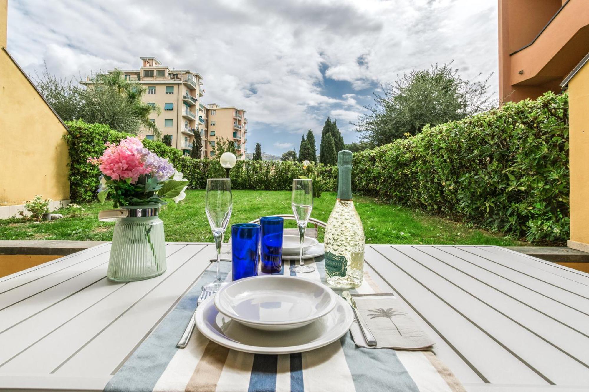 Elegante Appartamento Con Piscina - Wi-Fi & Box Privato San Remo Buitenkant foto